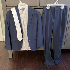 Van Heusen Flex Navy Boys size 7 Pant Suit / First Communion suit